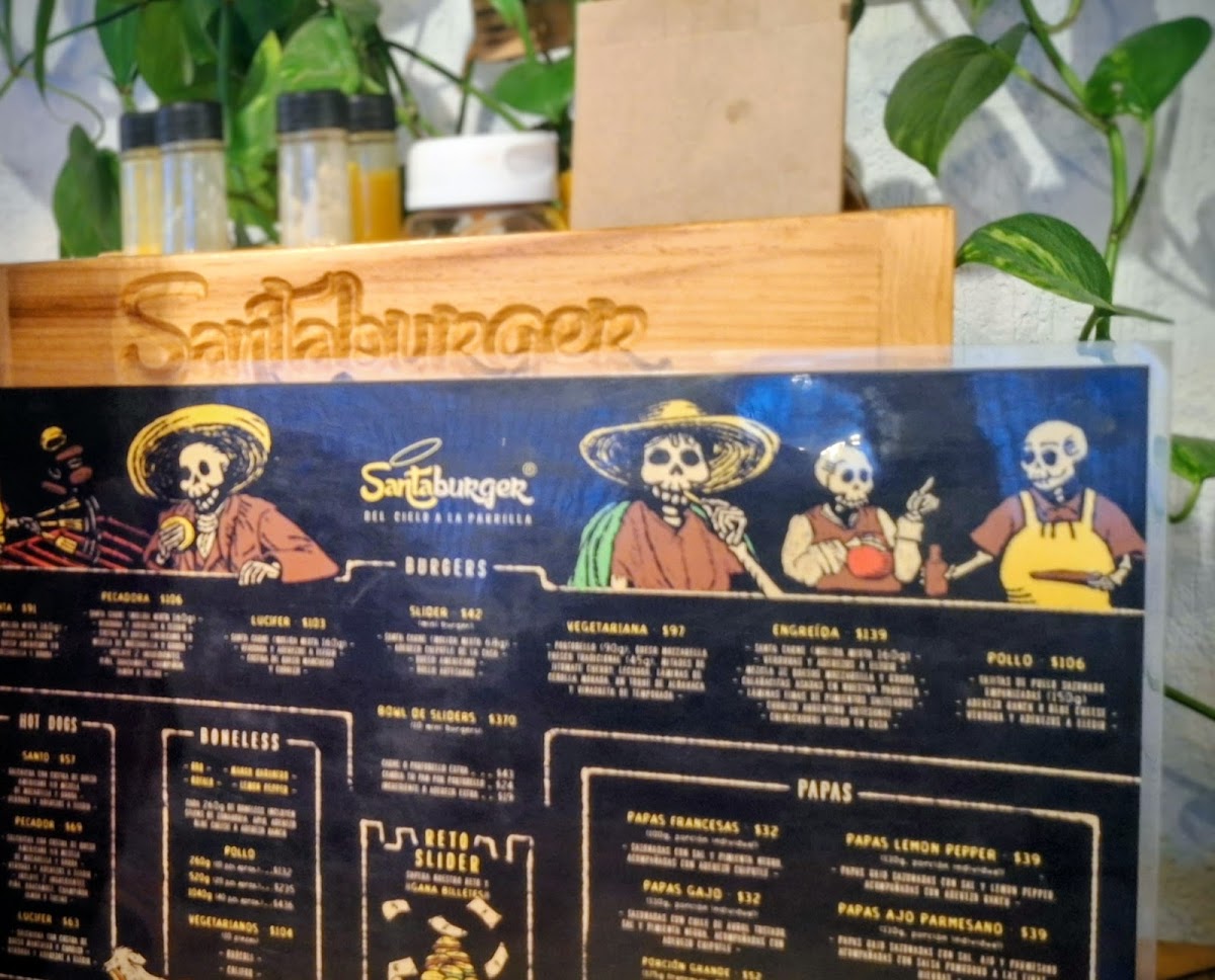 Menu Santa Burger Puebla-7